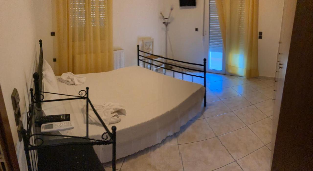 Molos Beach Rooms كيساموس المظهر الخارجي الصورة