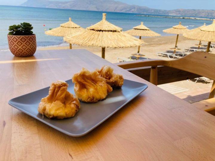 Molos Beach Rooms كيساموس المظهر الخارجي الصورة